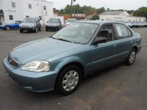 Photo of a 1999-2000 Honda Civic in Iced Teal Pearl (paint color code BG41P