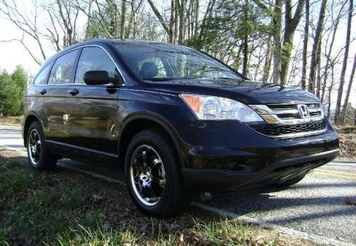 Photo of a 2009-2011 Honda CR-V in Crystal Black Pearl (paint color code NH731P)