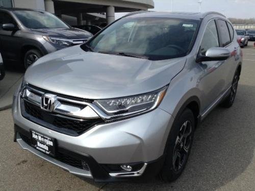 Photo of a 2017-2018 Honda CR-V in Lunar Silver Metallic (paint color code NH830M