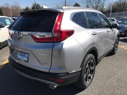 Photo of a 2018 Honda CR-V in Lunar Silver Metallic (paint color code NH830M