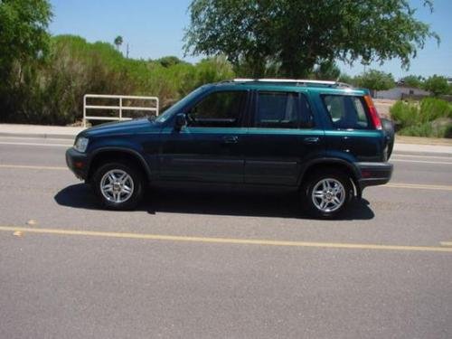 Photo of a 1997-1998 Honda CR-V in Cypress Green Pearl (paint color code G82P)