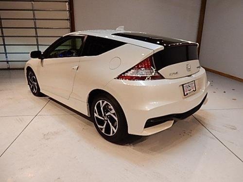 Photo of a 2016 Honda CR-Z in Ivory Pearl (paint color code NH875P)