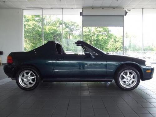 Photo of a 1996-1997 Honda Del Sol in Cypress Green Pearl (paint color code G82P)