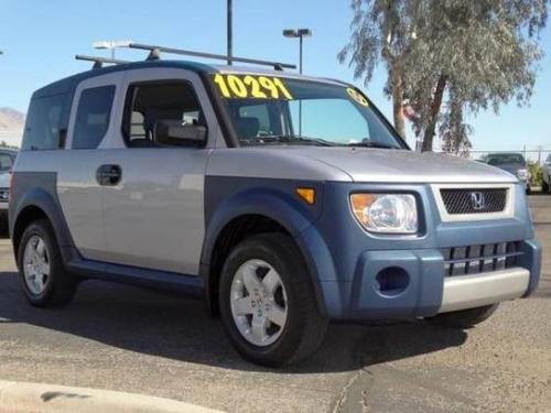 Photo of a 2003-2005 Honda Element in Satin Silver Metallic (paint color code NH623M
