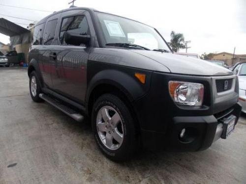 Photo of a 2005 Honda Element in Magnesium Metallic (paint color code NH675M