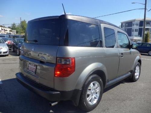 Photo of a 2007-2008 Honda Element in Galaxy Gray Metallic (paint color code NH701M