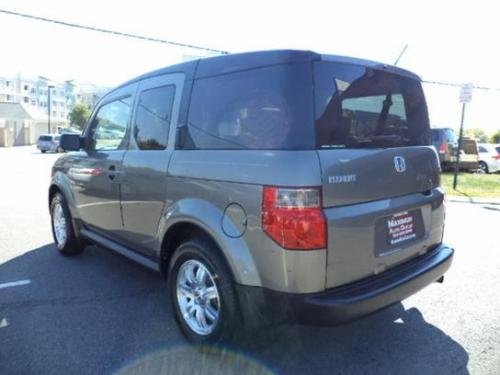 Photo of a 2007-2008 Honda Element in Galaxy Gray Metallic (paint color code NH701M