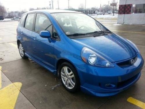 Photo of a 2008 Honda Fit in Vivid Blue Pearl (paint color code B520P)