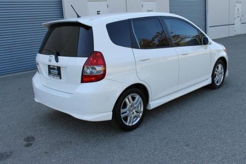 Photo Image Gallery & Touchup Paint: Honda Fit in Taffeta White (NH578)