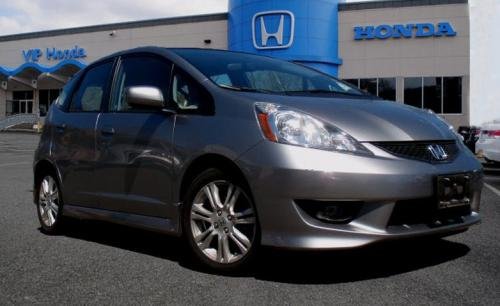 Photo of a 2009-2010 Honda Fit in Storm Silver Metallic (paint color code NH642M)