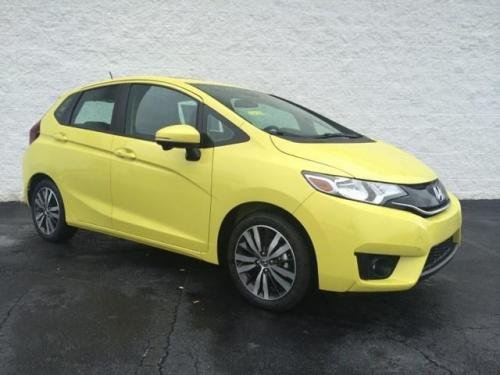 Photo of a 2015 Honda Fit in Mystic Yellow Pearl (paint color code Y72P)