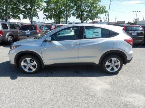 Photo of a 2016 Honda HR-V in Alabaster Silver Metallic (paint color code NH700M