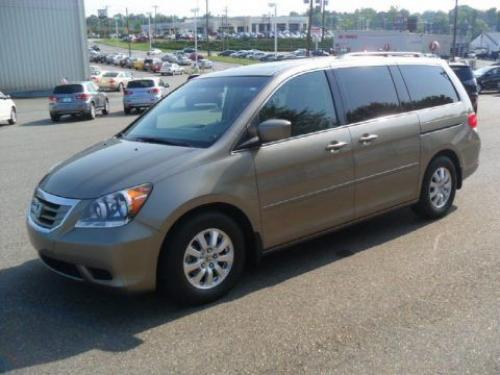 Photo of a 2008-2010 Honda Odyssey in Mocha Metallic (paint color code YR573M)