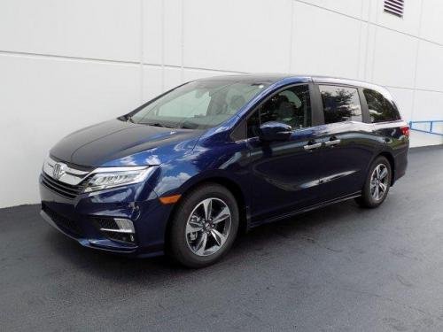 Photo of a 2018-2024 Honda Odyssey in Obsidian Blue Pearl (paint color code B588P