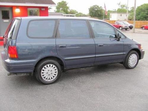 Photo of a 1995-1996 Honda Odyssey in Nocturne Blue Pearl (paint color code B69P)