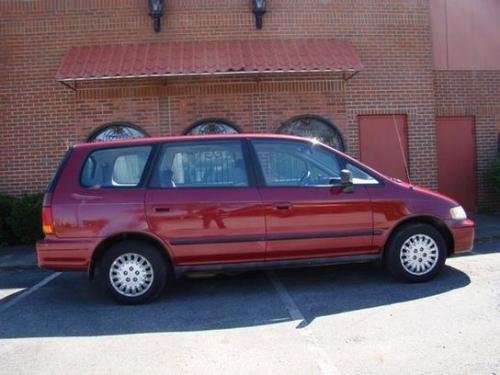 Photo of a 1995-1996 Honda Odyssey in Bordeaux Red Pearl (paint color code R78P)