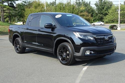 Photo of a 2017-2024 Honda Ridgeline in Crystal Black Pearl (paint color code NH731P)