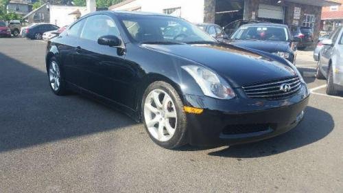Photo of a 2003-2007 Infiniti G in Black Obsidian (paint color code KH3)