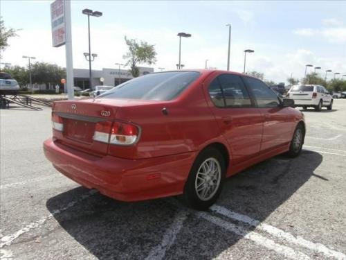 Photo of a 1999-2001 Infiniti G in Classic Red (paint color code AR2)