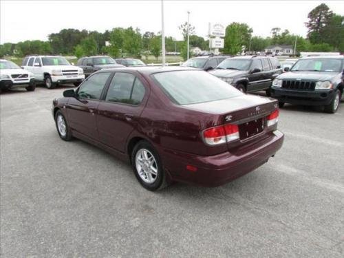 Photo of a 2002 Infiniti G in Royal Ruby (paint color code AX5)