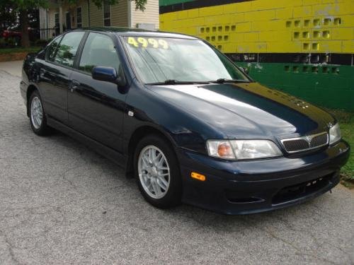 Photo of a 2000-2002 Infiniti G in Midnight Blue (paint color code BW9)