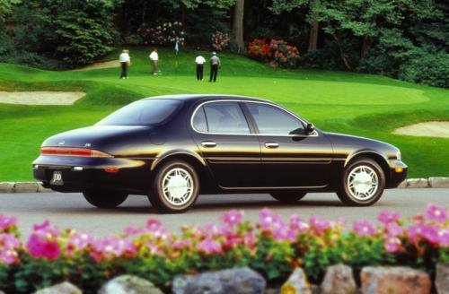 Photo of a 1994 Infiniti J in Black Obsidian (paint color code KH3