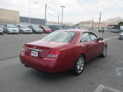 Photo of a 2004 Infiniti M in Garnet Fire (paint color code AY2)