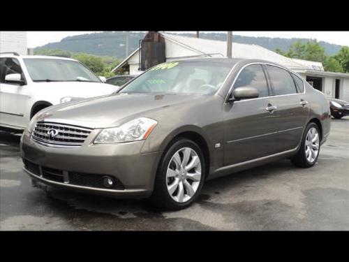 Photo of a 2006-2007 Infiniti M in Umbria Grey (paint color code C31)