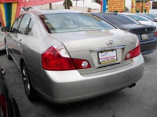 Photo of a 2006-2007 Infiniti M in Serengeti Sand (paint color code K32)