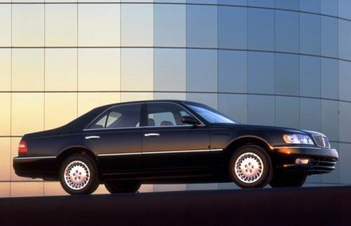 Photo of a 1997-2001 Infiniti Q in Black Obsidian (paint color code KH3