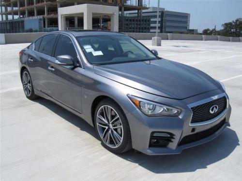 Photo of a 2018 Infiniti Q50 in Graphite Shadow (paint color code KAD)