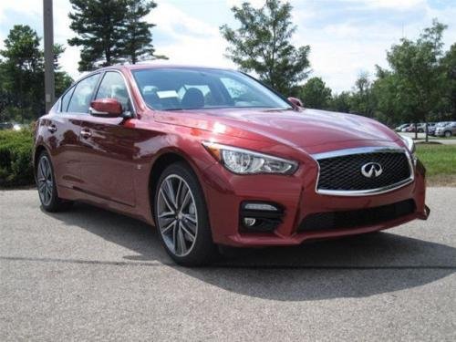 Photo of a 2014-2016 Infiniti Q50 in Venetian Ruby (paint color code NAH)