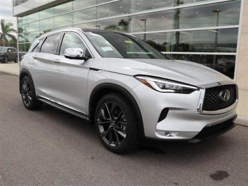 Photo of a 2019 Infiniti QX50 in Liquid Platinum (paint color code K23)