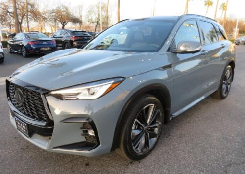 Photo of a 2022-2024 Infiniti QX50 in Slate Gray (paint color code KBZ)