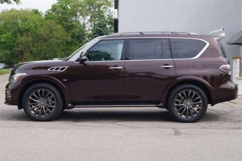 Photo of a 2015-2019 Infiniti QX80 in Mocha Almond (paint color code CAS)