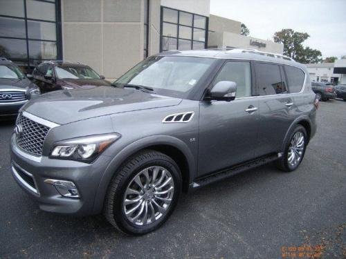 Photo of a 2017 Infiniti QX80 in Graphite Shadow (paint color code KAD)