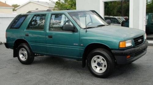 Photo of a 1994-1996 Isuzu Rodeo in Viridian Green Mica (paint color code 768)