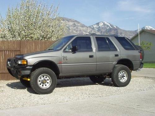 Photo of a 1991-1997 Isuzu Rodeo in Iron Gray (paint color code 794)