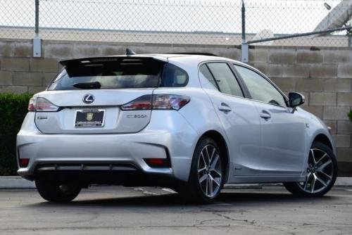 Photo of a 2014-2016 Lexus CT in Obsidian Roof on Silver Lining (paint color code 2LK)