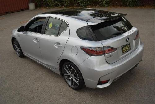 Photo of a 2014-2016 Lexus CT in Obsidian Roof on Silver Lining (paint color code 2LK)