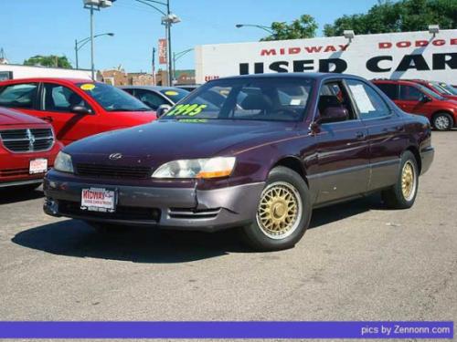 Photo of a 1992 Lexus ES in Dark Amethyst Pearl (paint color code 3K1)