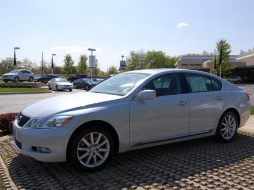 Photo of a 2006-2007 Lexus GS in Glacier Frost Mica (paint color code 074)