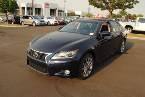 Photo of a 2015 Lexus GS in Deep Sea Mica (paint color code 8V3)