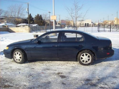 Photo of a 1996-1997 Lexus GS in Star Sapphire Pearl (paint color code 8L1)