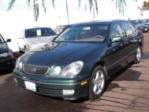 Photo of a 1998-2000 Lexus GS in Imperial Jade Mica (paint color code 6Q7)