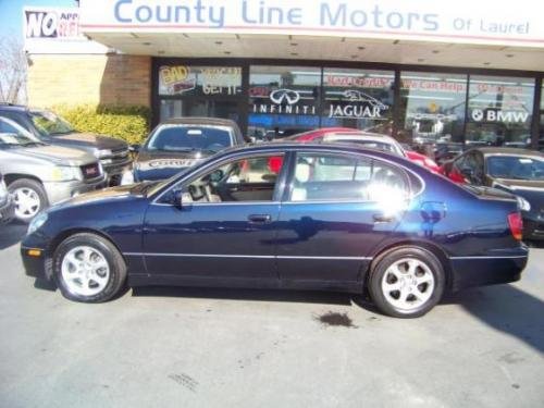 Photo of a 2004 Lexus GS in Blue Onyx Pearl (paint color code 8P8)