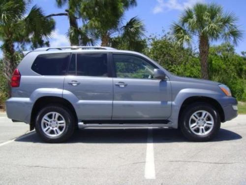 Photo of a 2003-2007 Lexus GX in Ash Blue Mica (paint color code 1E8)