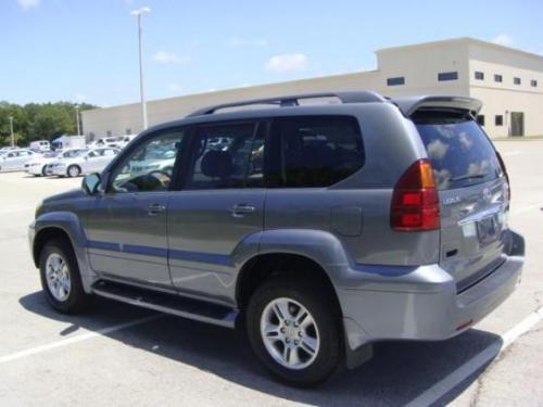 Photo of a 2003-2007 Lexus GX in Ash Blue Mica (paint color code 1E8)