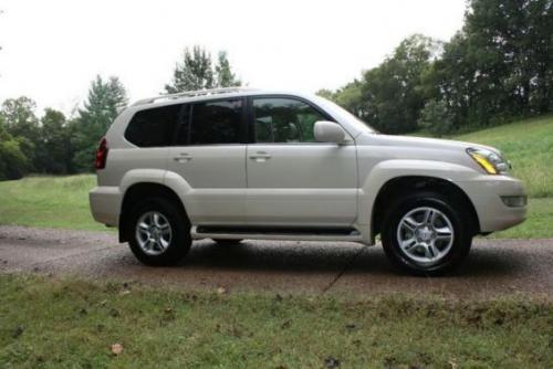 Photo of a 2003 Lexus GX in Sand Dollar Pearl (paint color code 4R2)