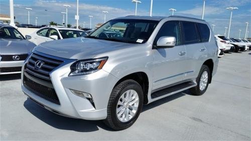 Photo of a 2015-2019 Lexus GX in Silver Lining Metallic (paint color code 1J4)